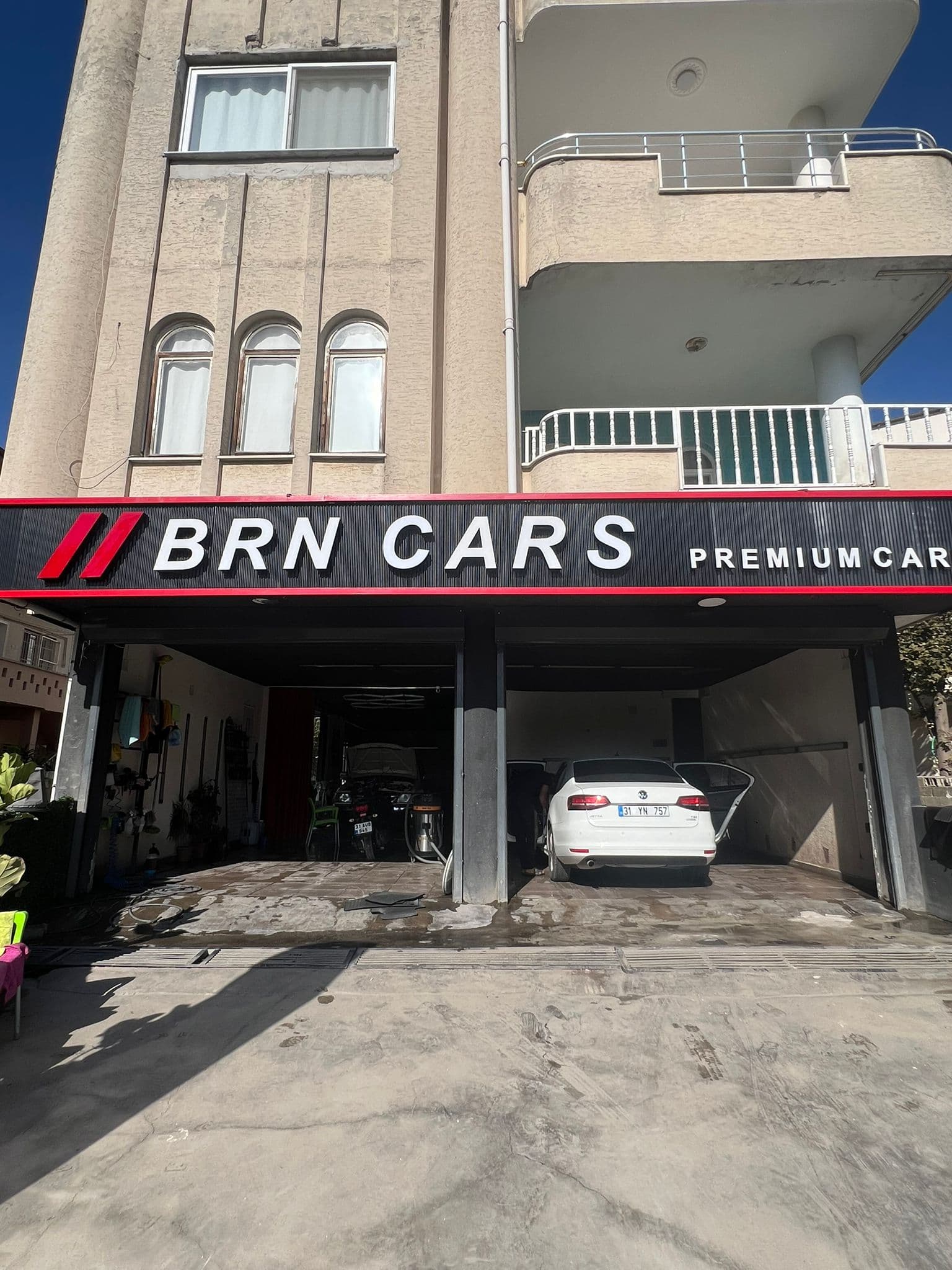 BRN CARS PREMIUM OTO YIKAMA - ERZİN / HATAY
