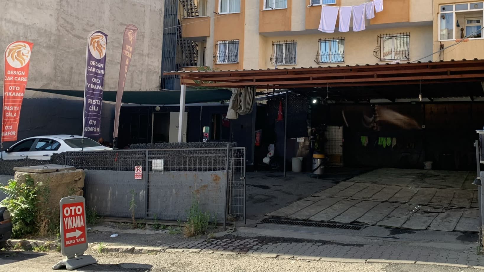 DESİGN CAR CARE OTO YIKAMA - SULTANGAZİ / İSTANBUL