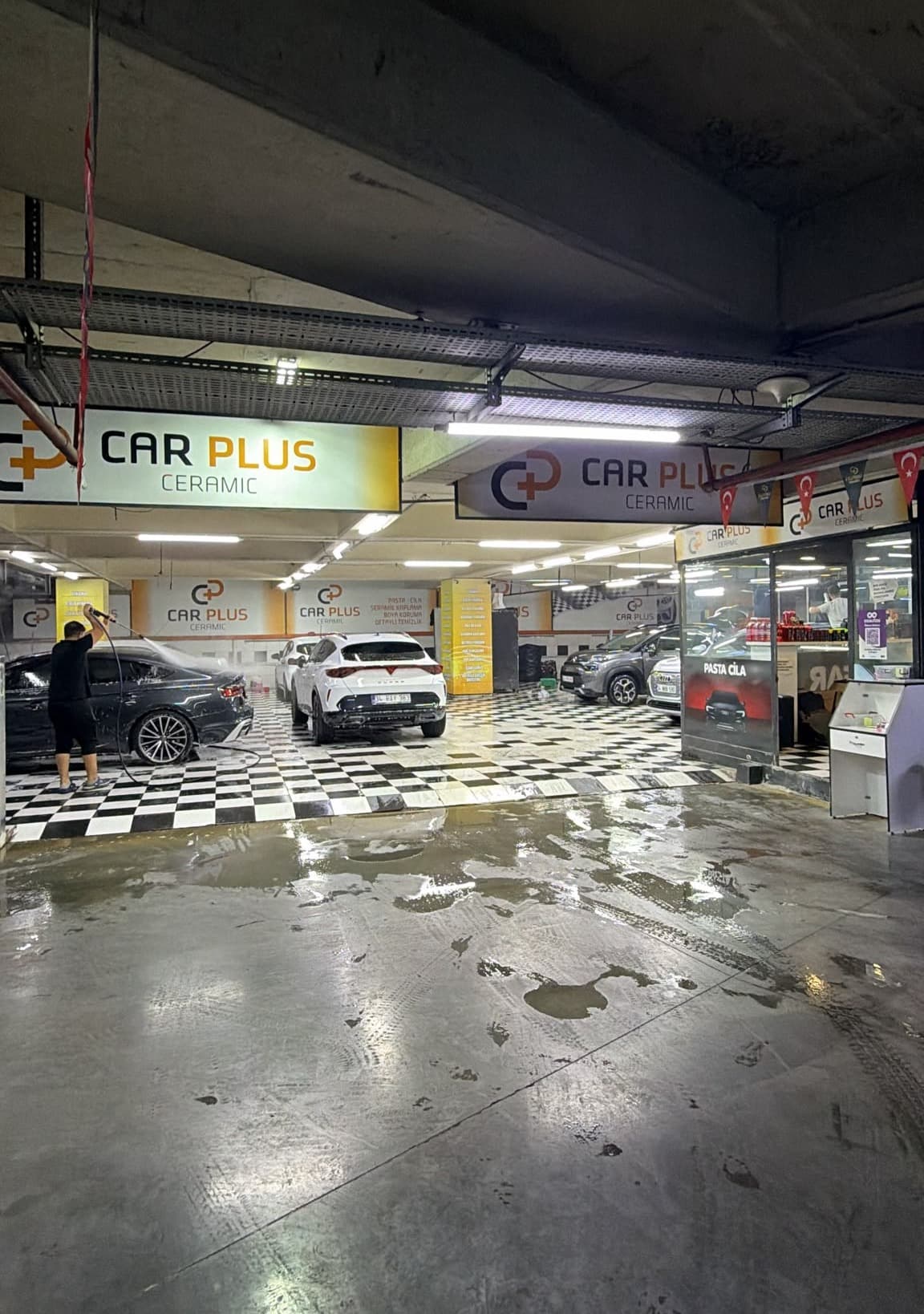 CAR PLUS SERAMİK OTO YIKAMA - SANCAKTEPE / İSTANBUL