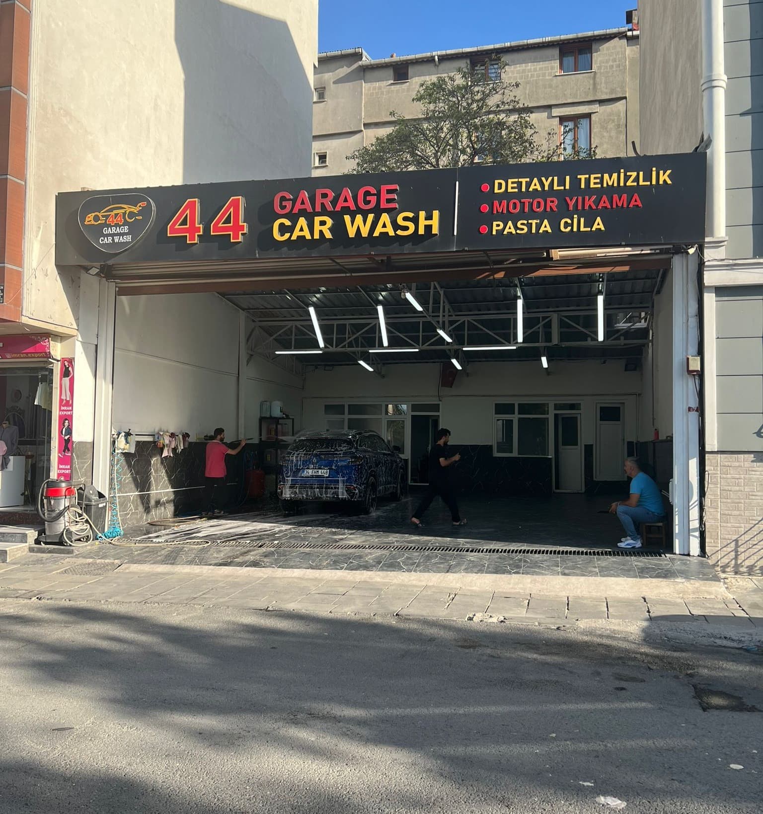 44 GARAGE CARWASH OTO YIKAMA - SULTANGAZİ / İSTANBUL